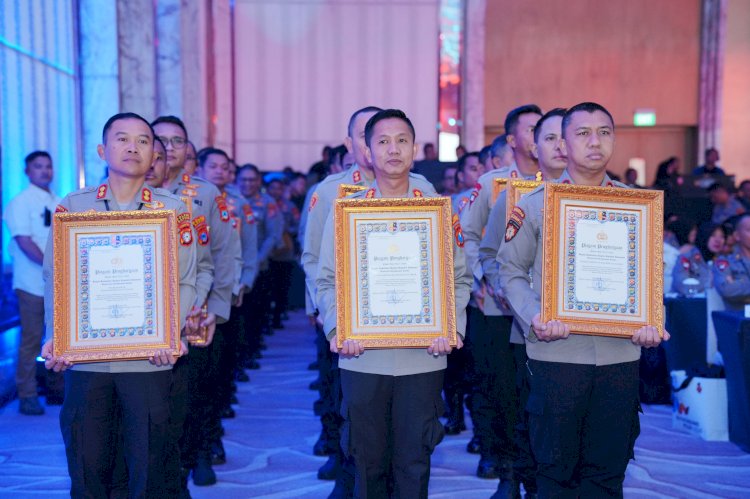 Polres Bojonegoro Raih Penghargaan Pelayanan Prima Kategori A Versi PEKPPP Nasional